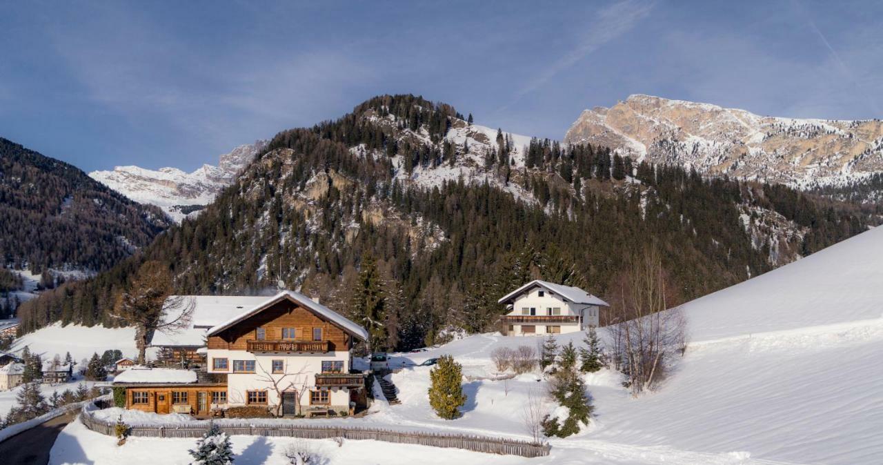 Villa Al Bosco Selva di Val Gardena Exteriör bild